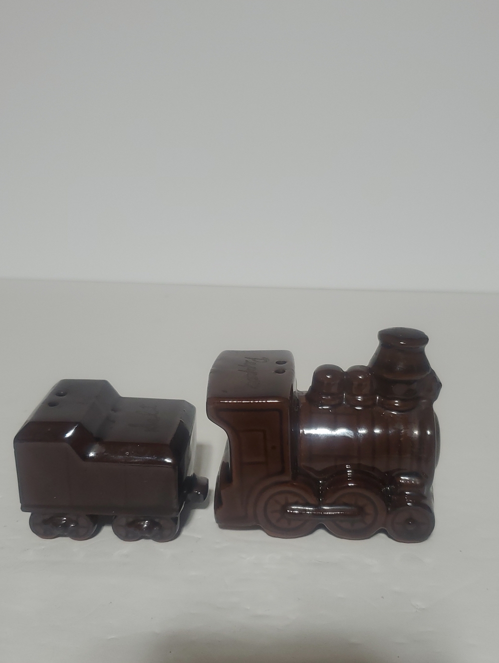 Vtg Train-Shaped Salt and Pepper Shaker Set Made In Japan